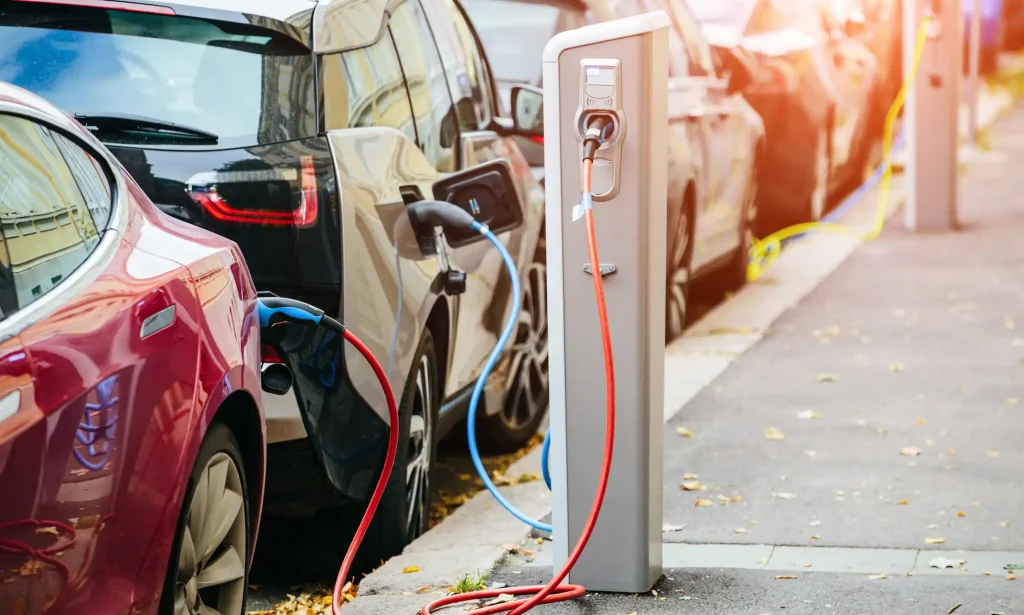 how EV commercial charger work