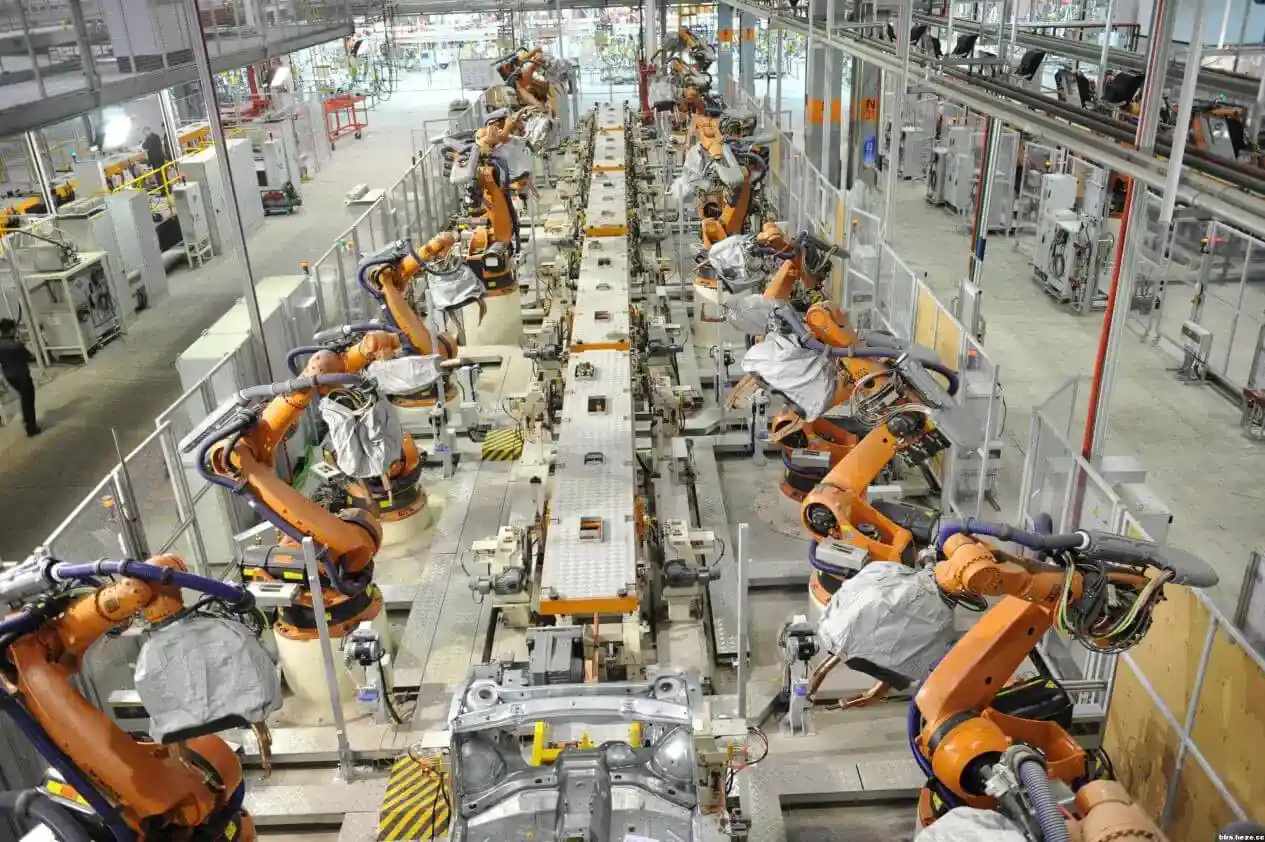 How Fiber Laser Welders Transform Automotive Manufacturing