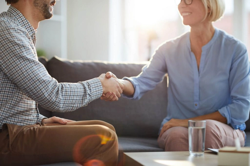 Benefits of ACT Therapy for Dealers Enhancing Self-Compassion